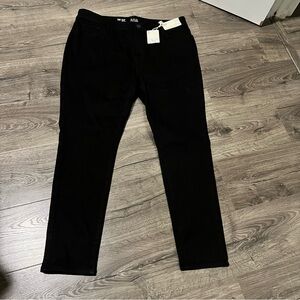 NWT a.n.a. A New Approach Women’s Mid-Rise Jegging Size 16W Black Skinniest Leg
